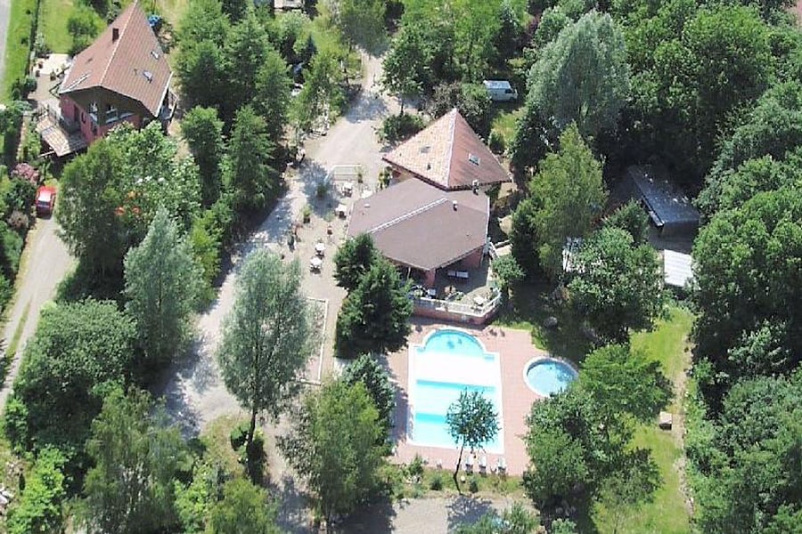 Flower Camping Les Reflets du Val d'Argent.