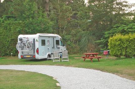 Poldown Car. & Camp. Park
