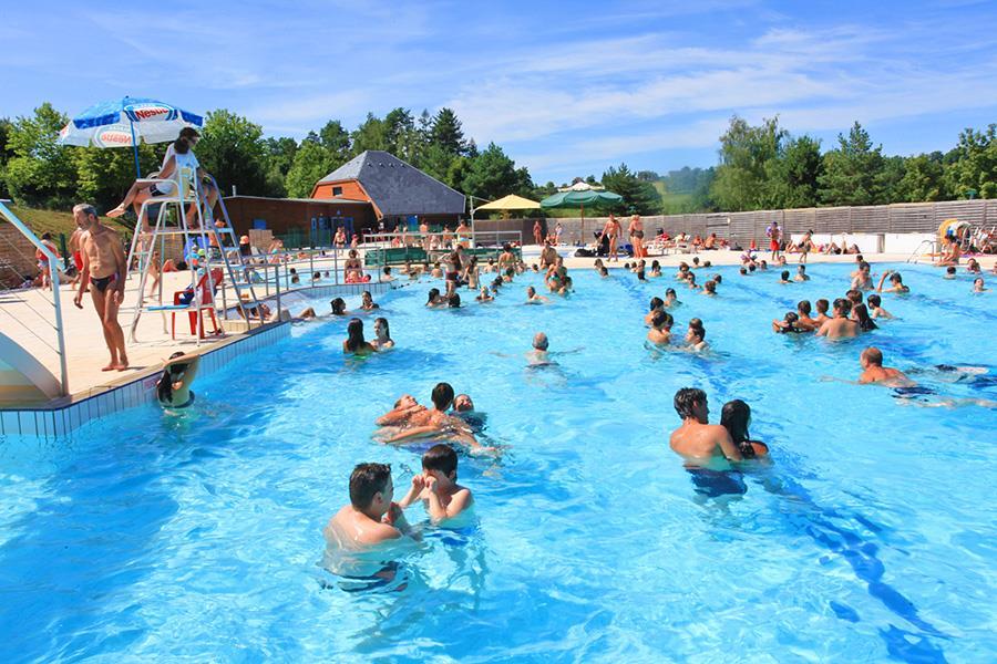 Camping Le Val Saint Jean à Mauriac Campingcard Acsi