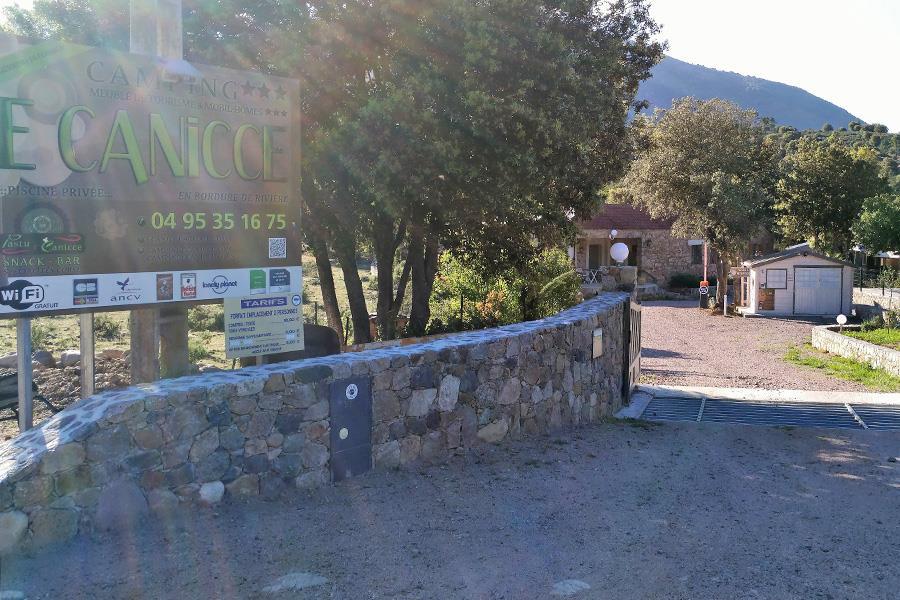 Camping e Canicce