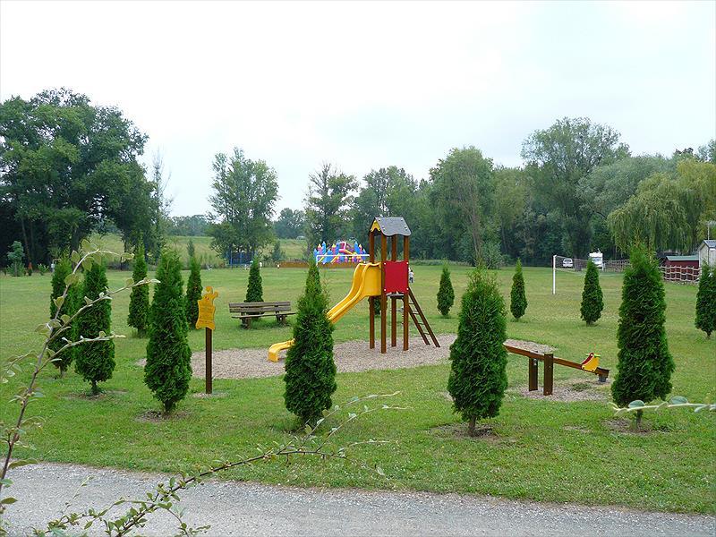 Tours Les Acacias