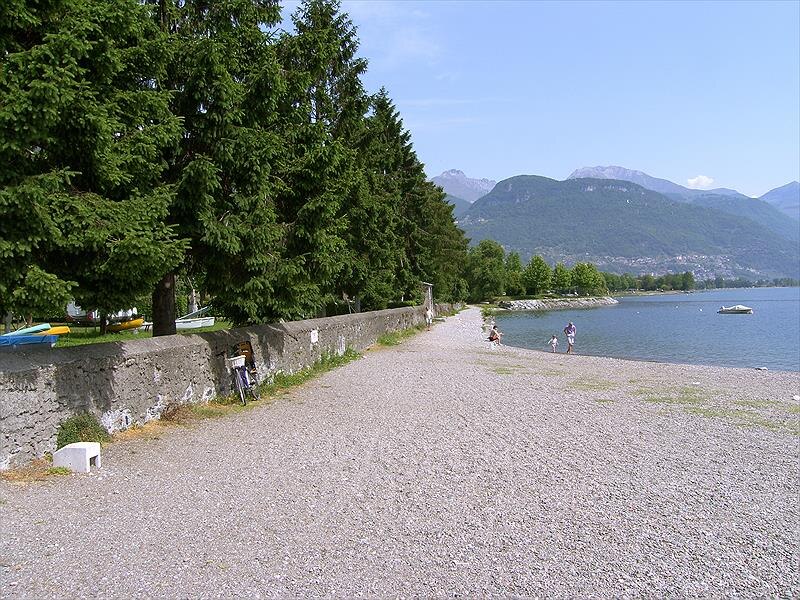 Camping La Breva Dongo Italien Suchen Und Buchen Uber Acsi