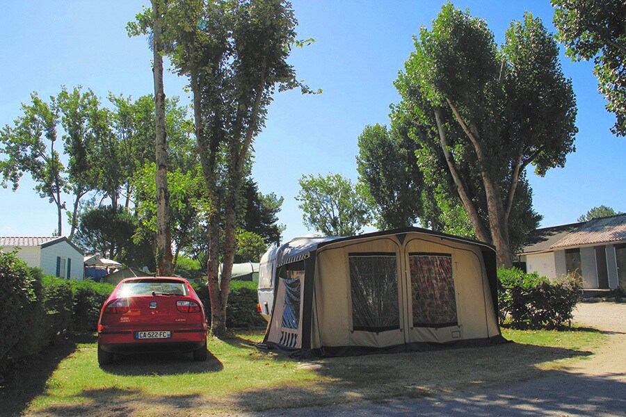 Camping Du Domaine De Pont Mahé