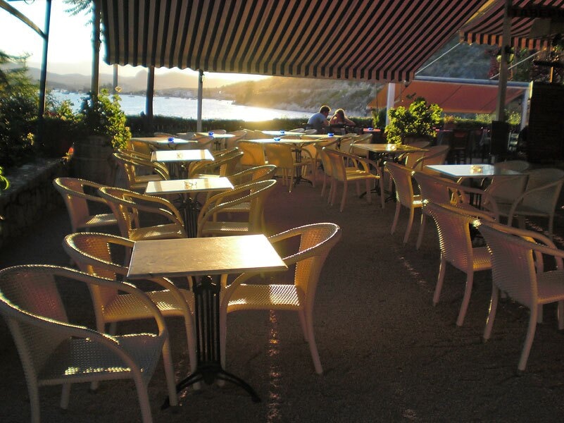 Camping Lefka Beach