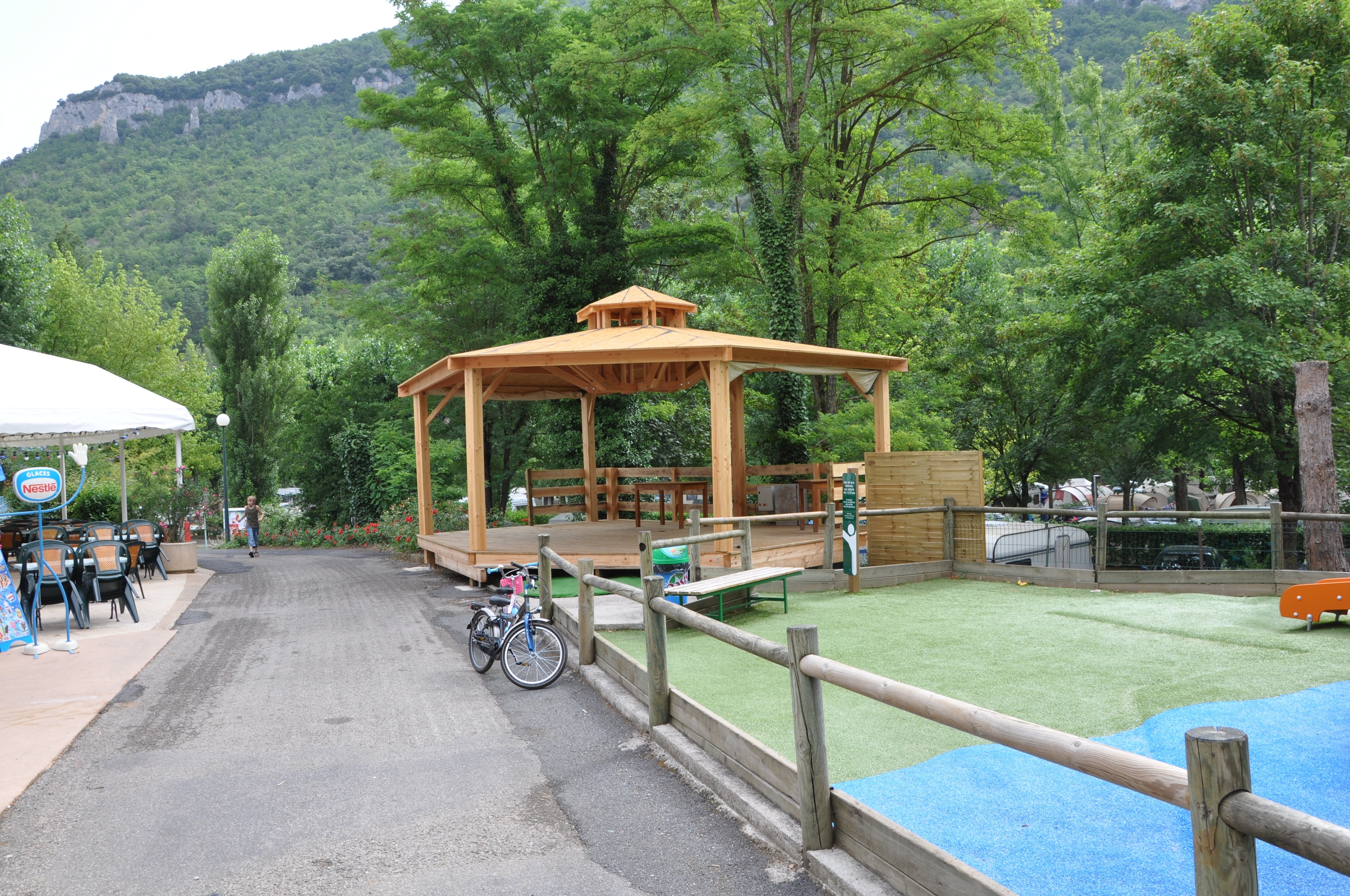 Flower Camping Le Peyrelade