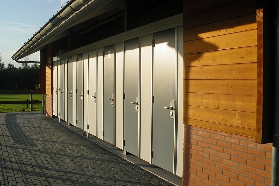 Camping De Bronzen Emmer