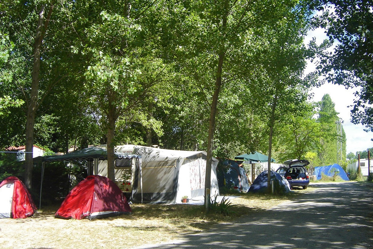 Camping Les Berges du Canal