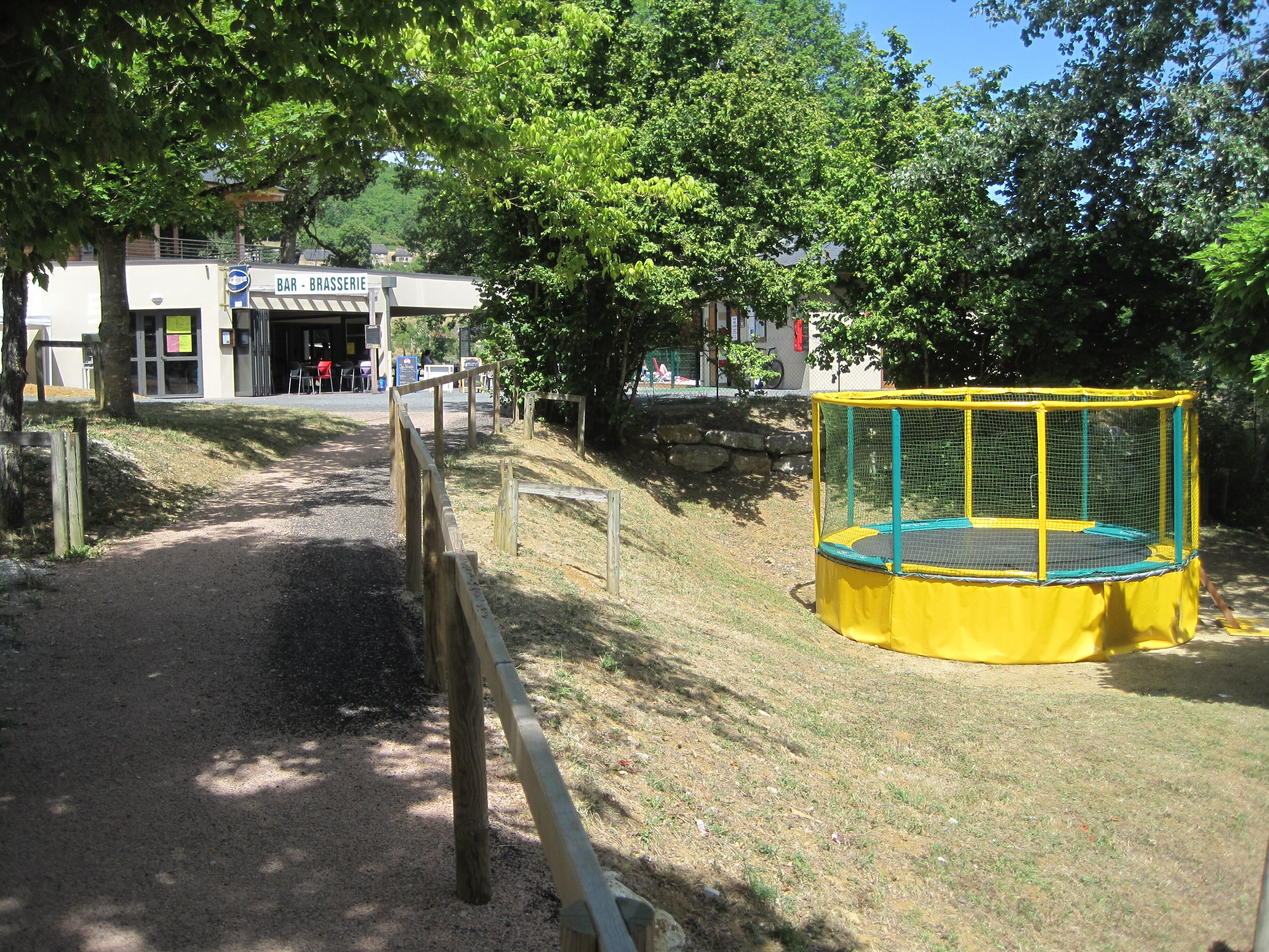 Flower Camping Le Lac du Causse