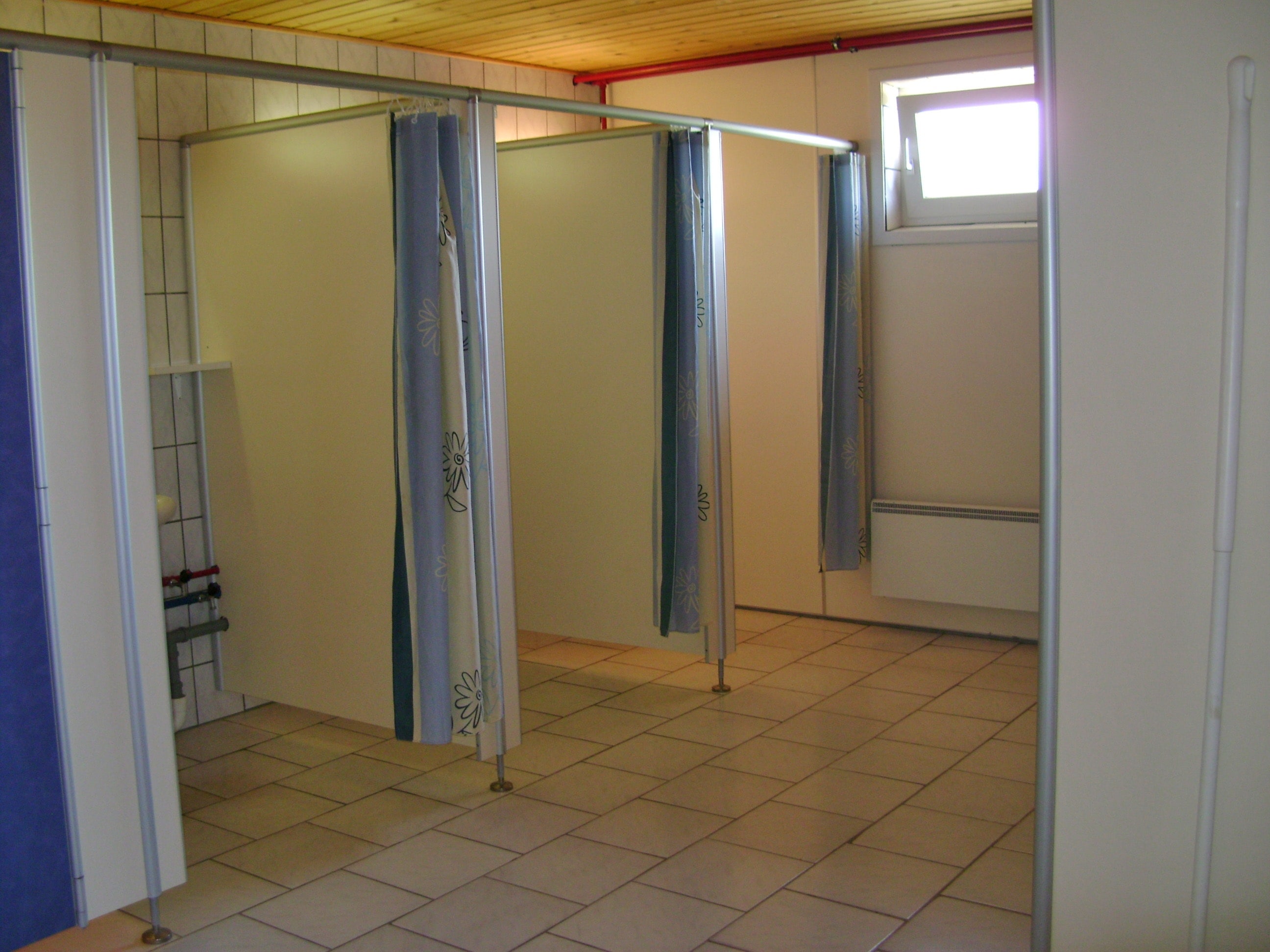 Uge Lystfiskeri og Camping