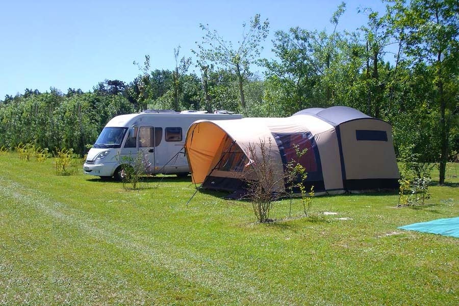 Camping Le Champ Neuf