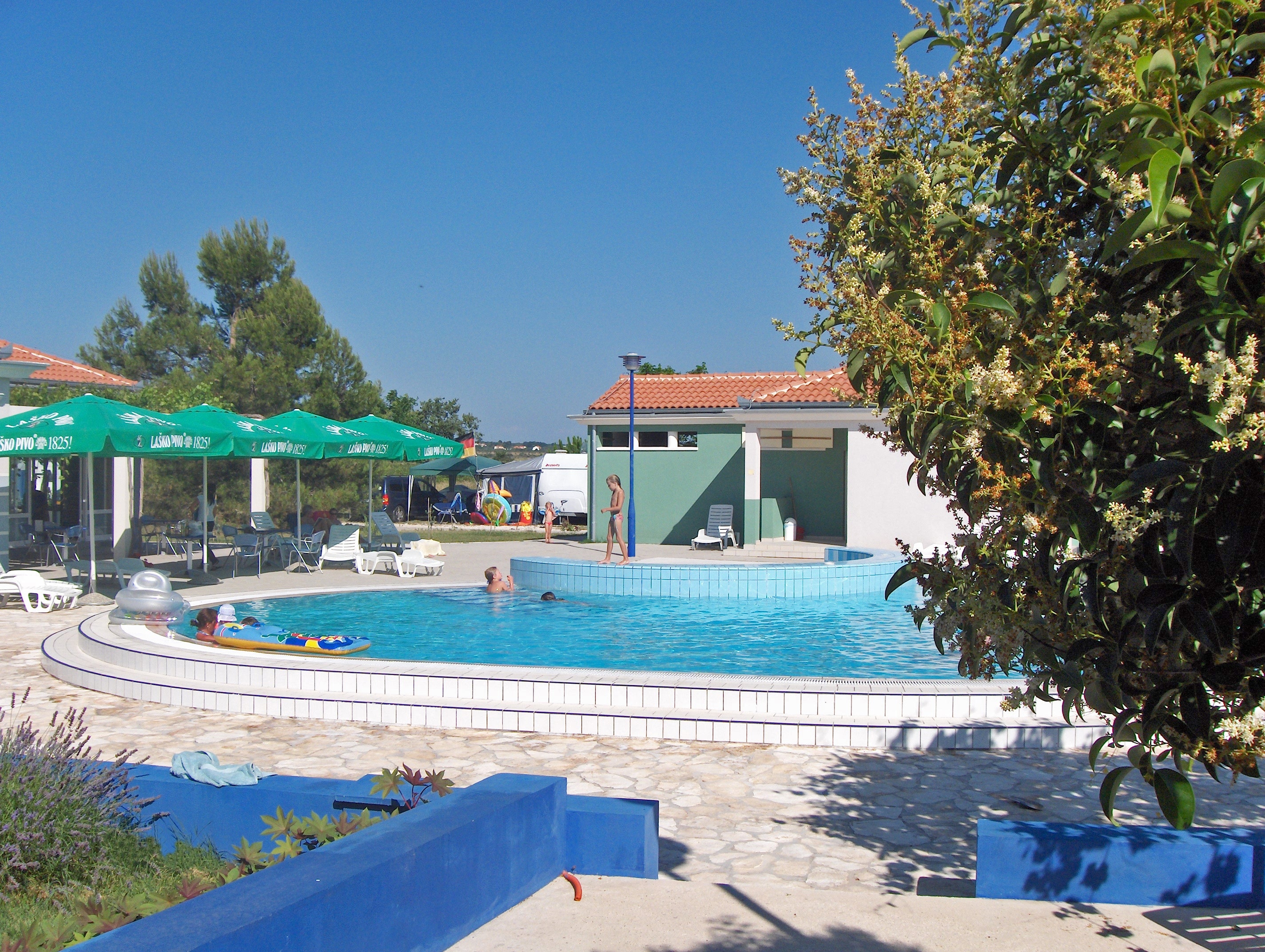 Autocamp Peros