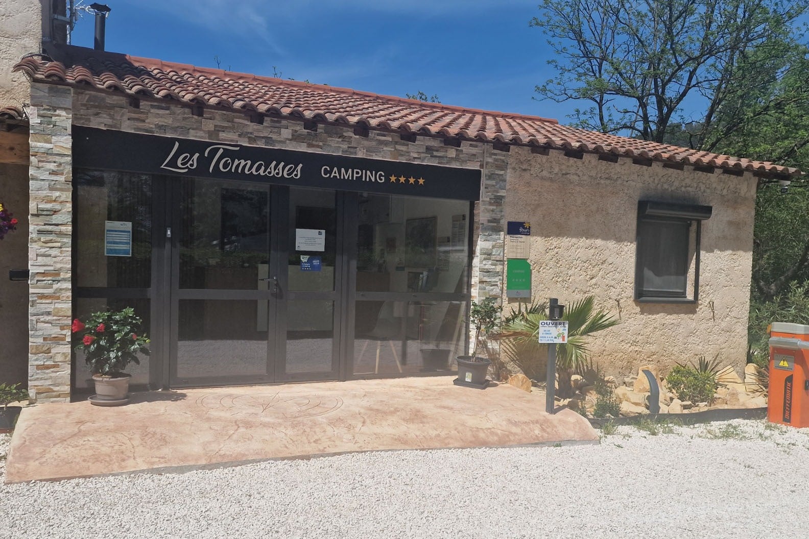 Flower Camping Les Tomasses