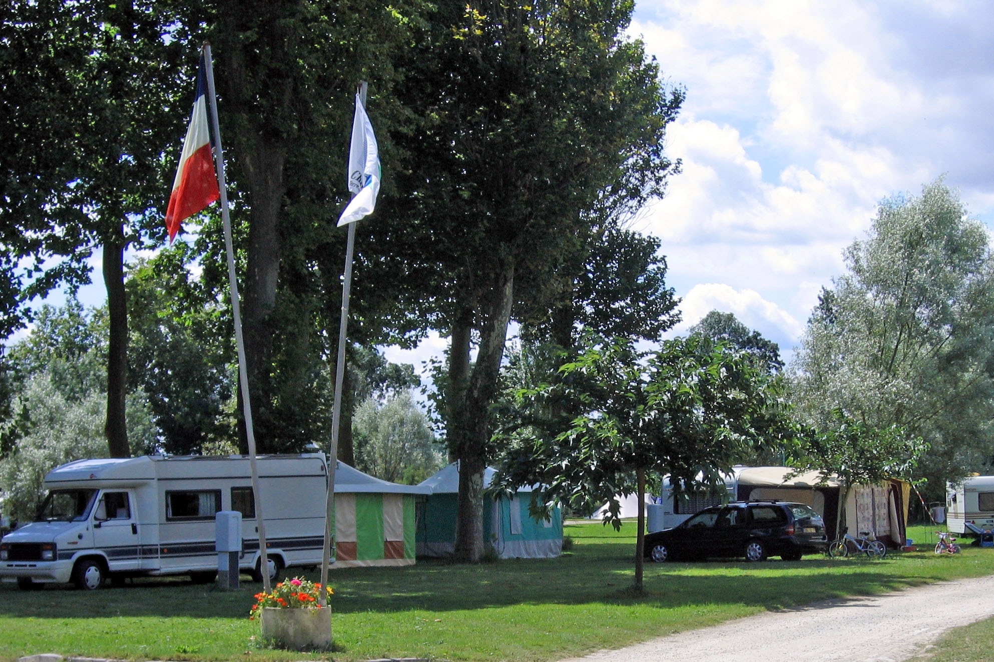 Camping Belle Rivière