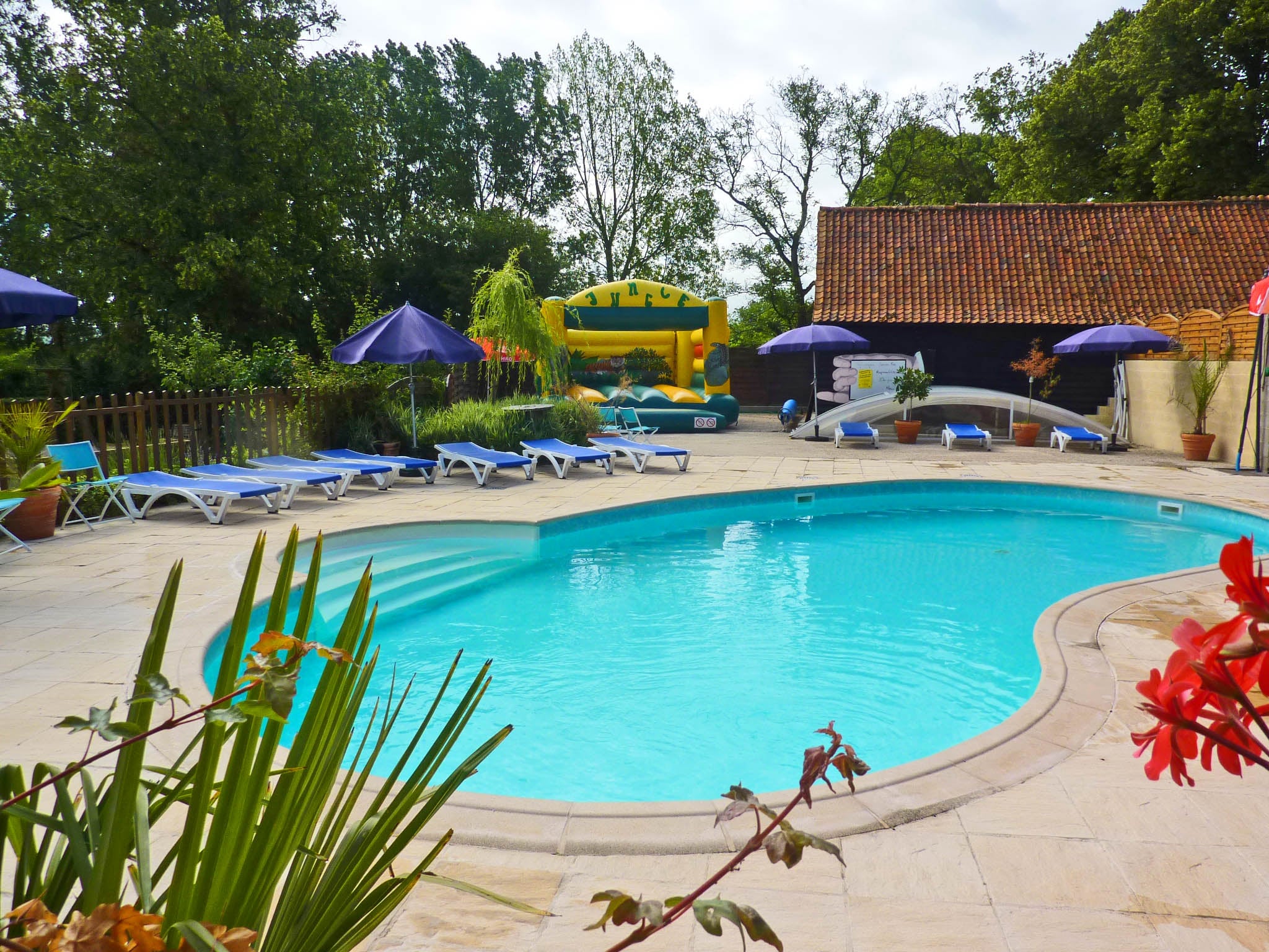 Camping Pommiers des Trois Pays