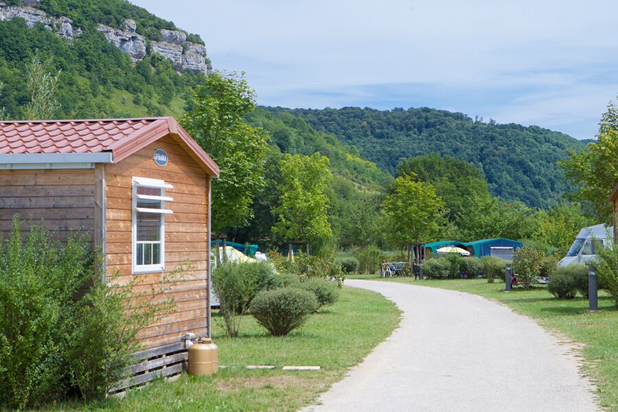 Camping Ecologique La Roche d'Ully