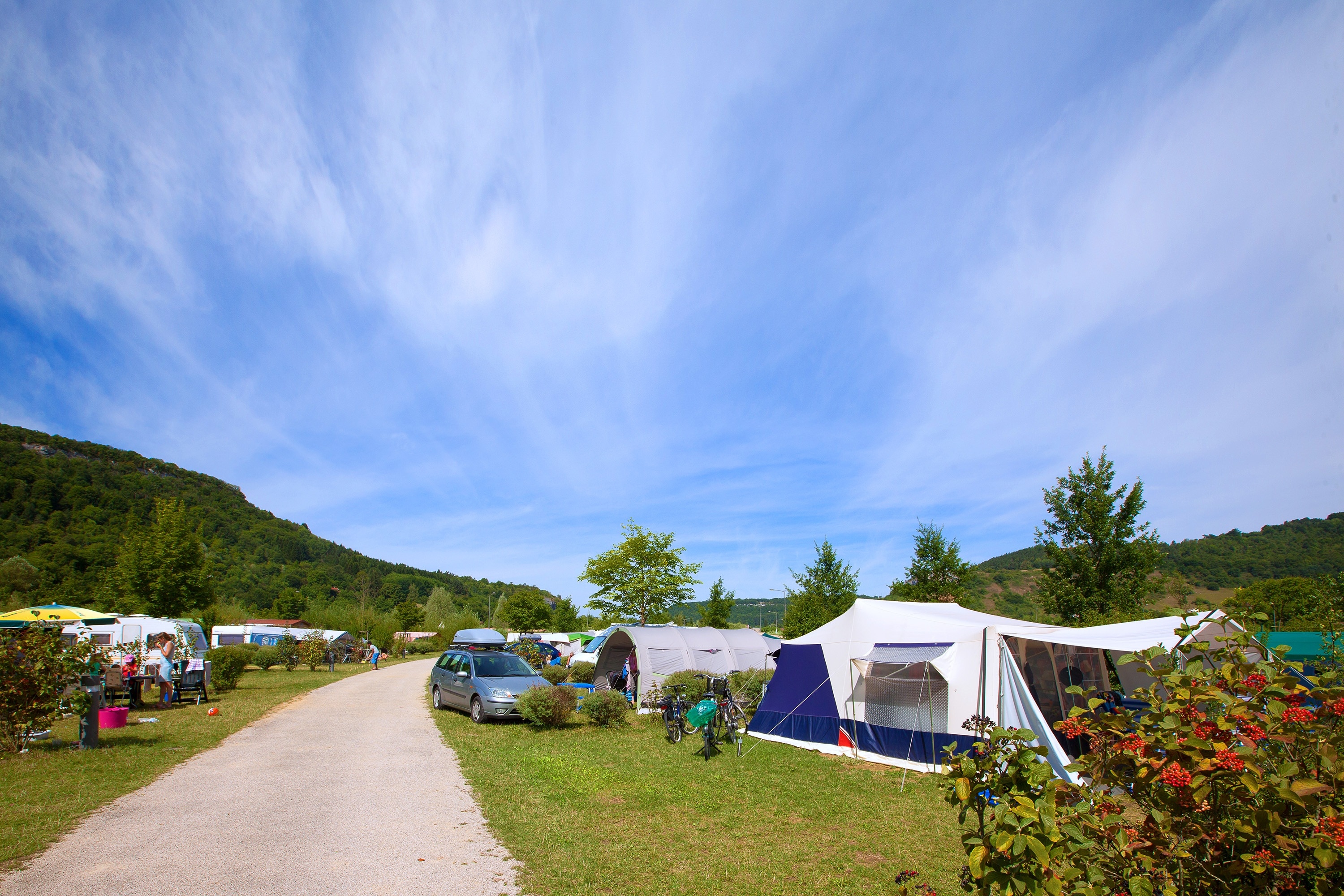 Camping Ecologique La Roche d'Ully