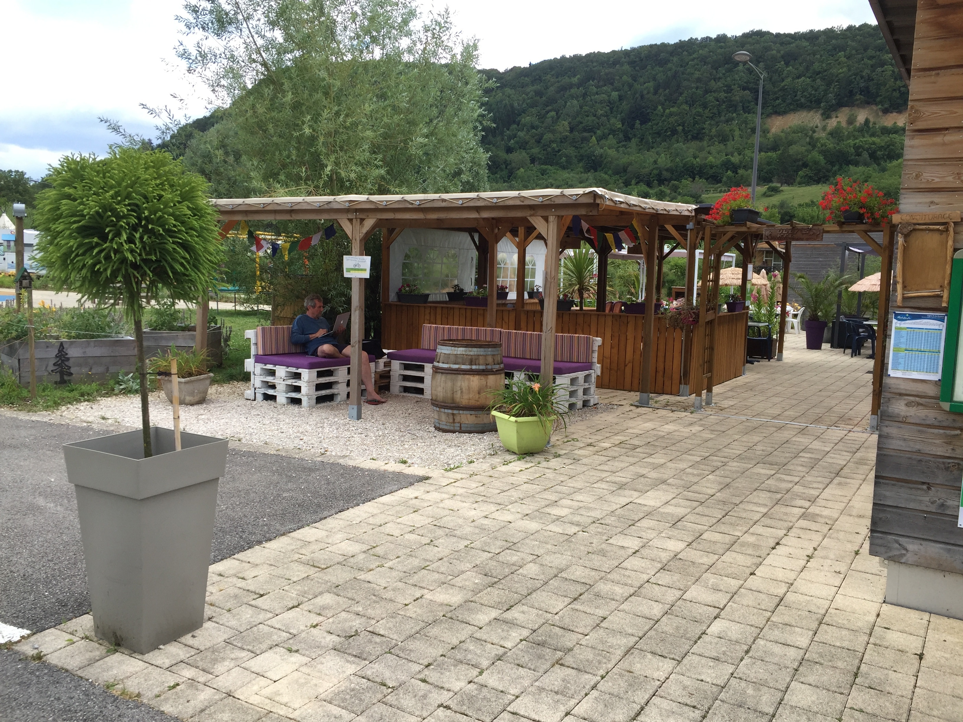 Camping Ecologique La Roche d'Ully