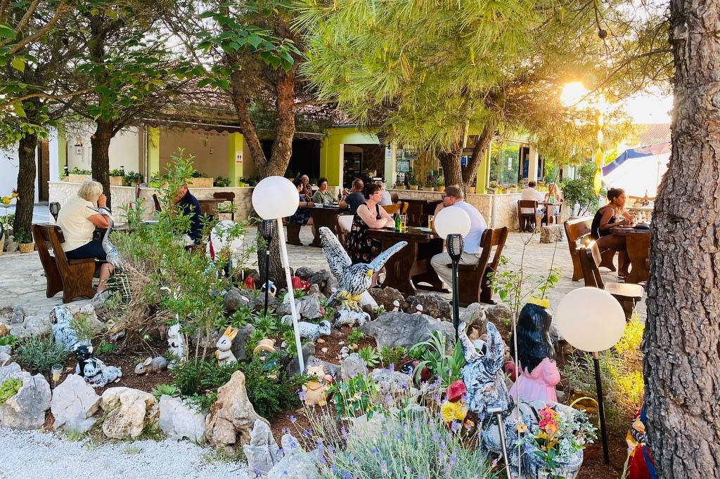 Camp Marina (NP. KRKA)