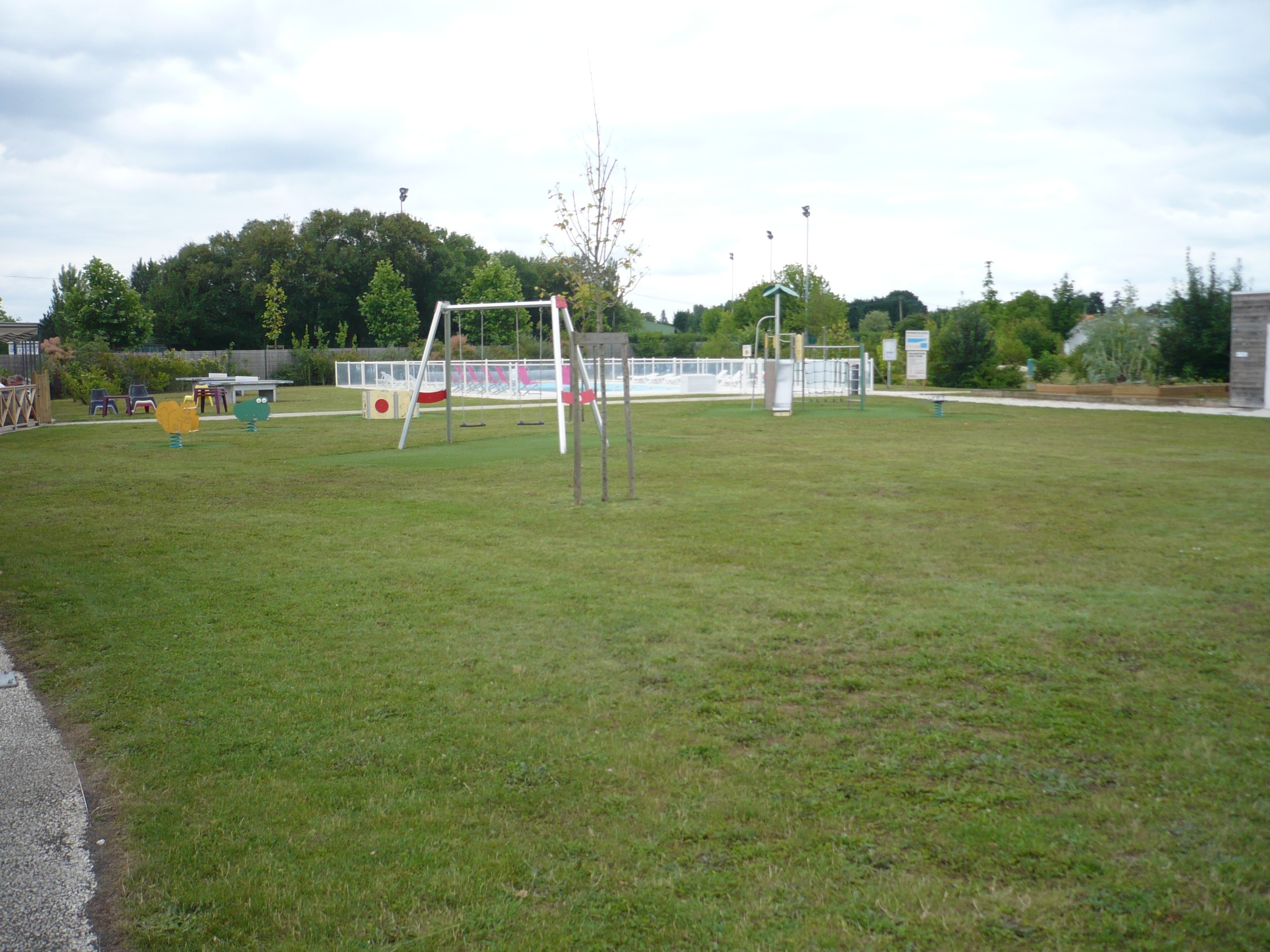 Camping Bel Air Village Le Plan d'Eau