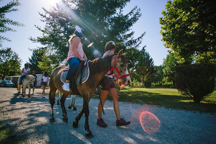 Camping Les Plages de l'Ain