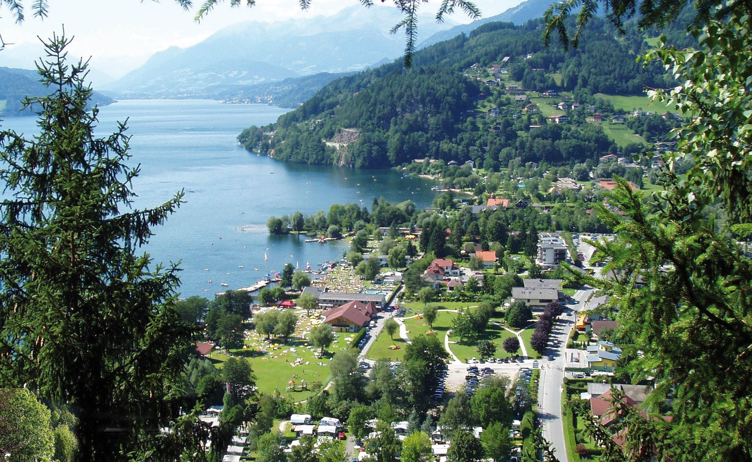 Schwimmbad Camp. Mössler