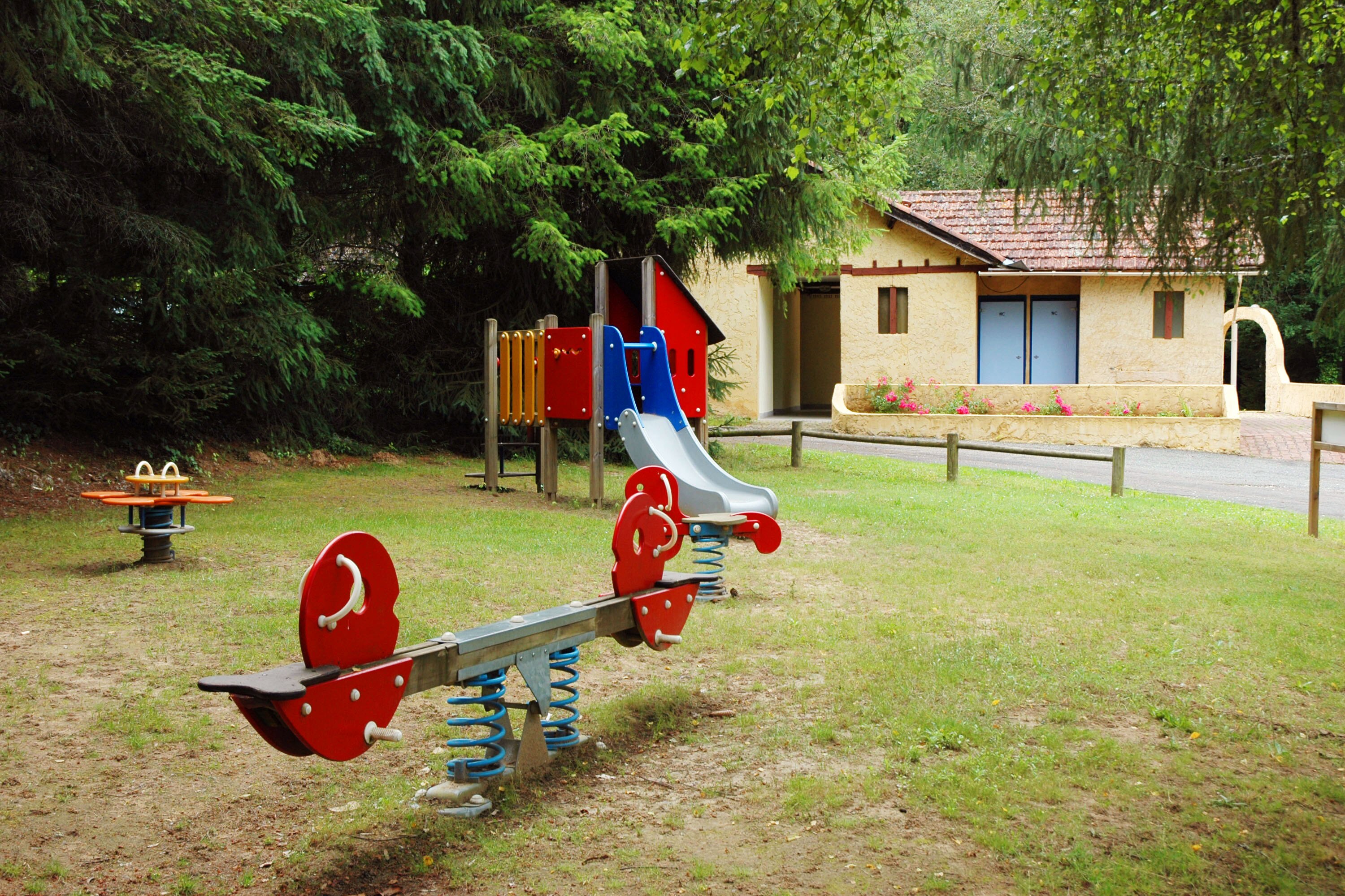 Camping Ushuaïa Villages Les Pialades