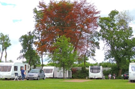 Kings Down Tail Car. and Camp. Park