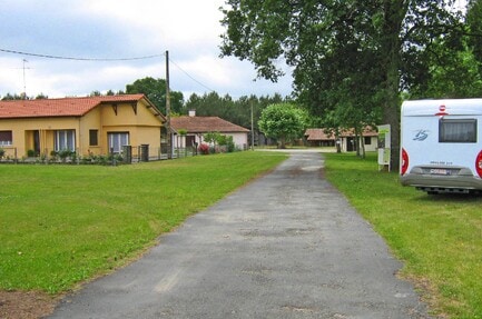 Camping Aire Naturelle Le Breut