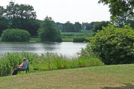 Lakeside Caravan Park