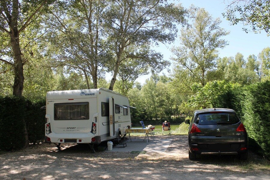 Flower Camping La Rivière