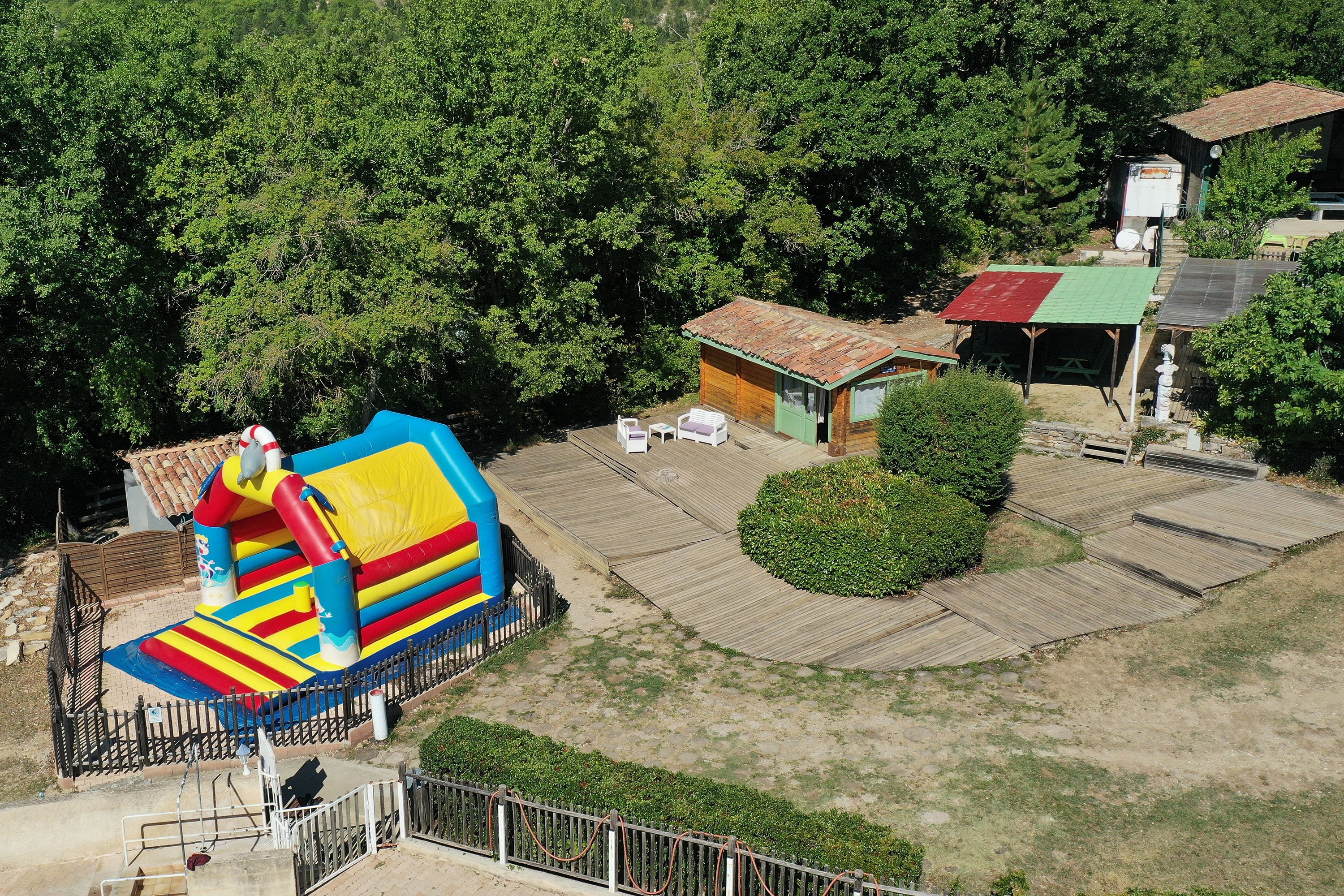 Domaine Naturiste des Lauzons