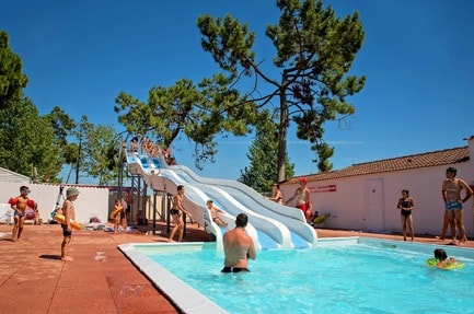 Flower Camping L'Escale du Perthuis