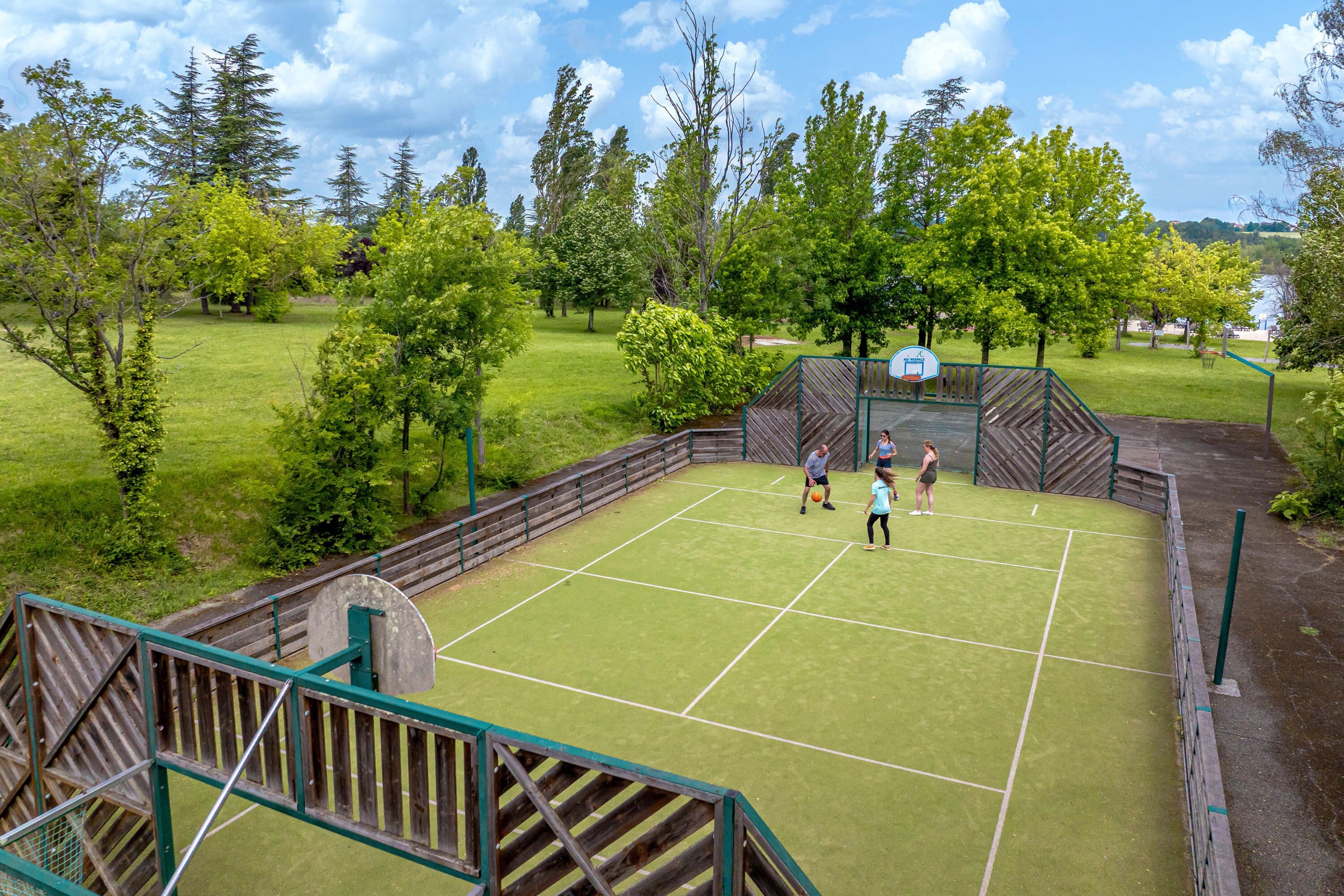 Camping le Lac de Thoux - Ciela Village