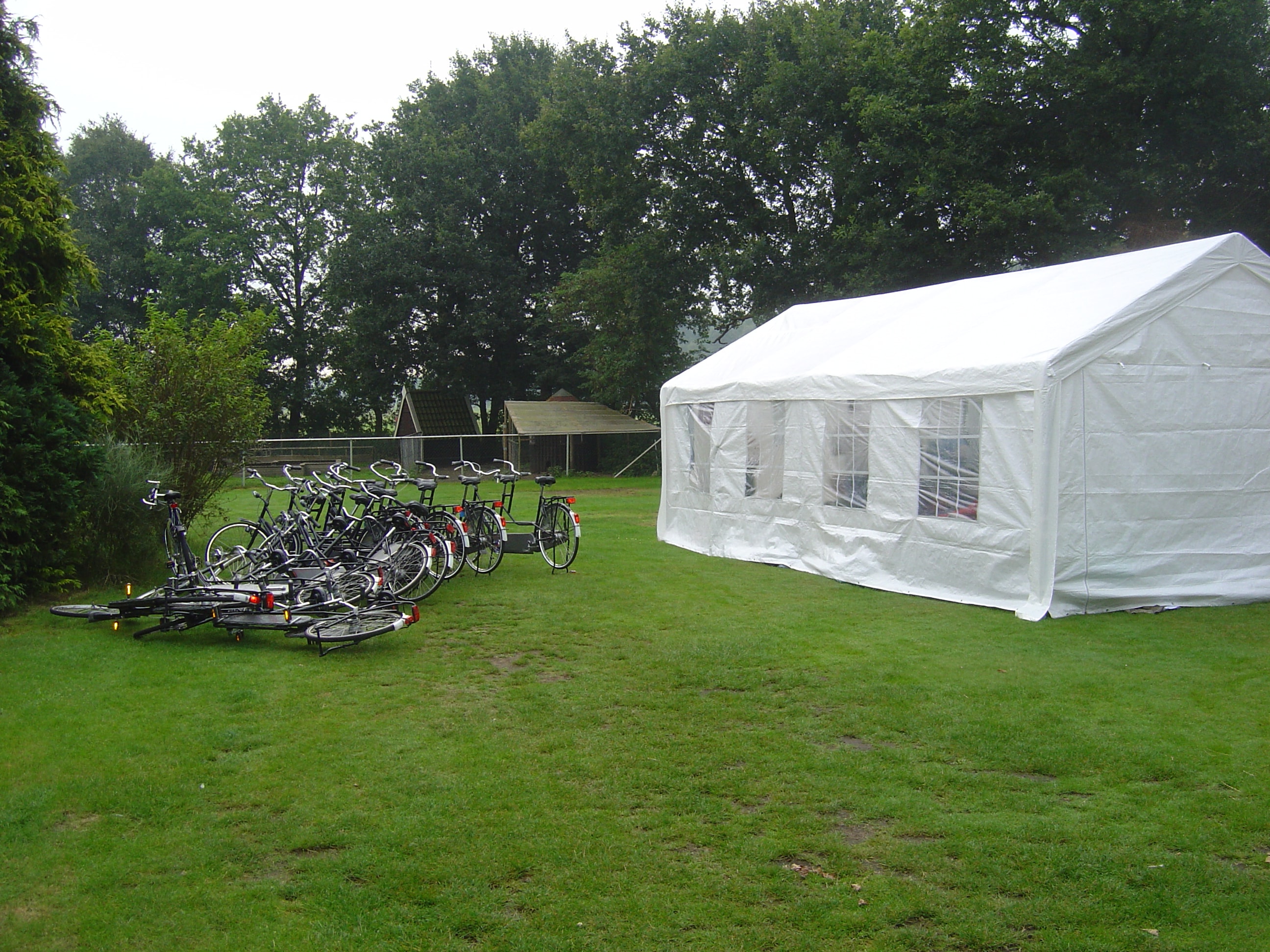 Pure Camping - Happy Clamping