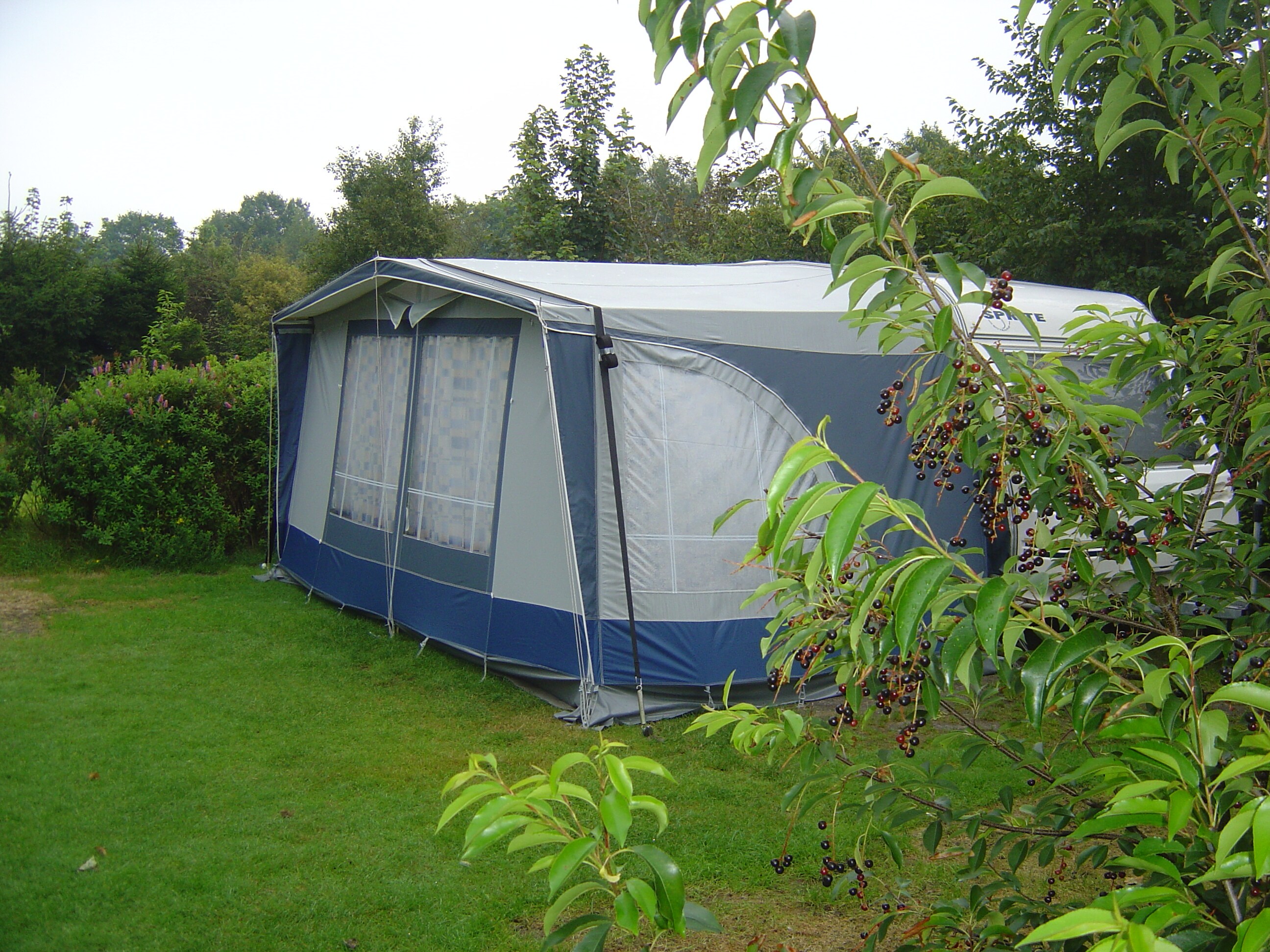 Pure Camping - Happy Clamping