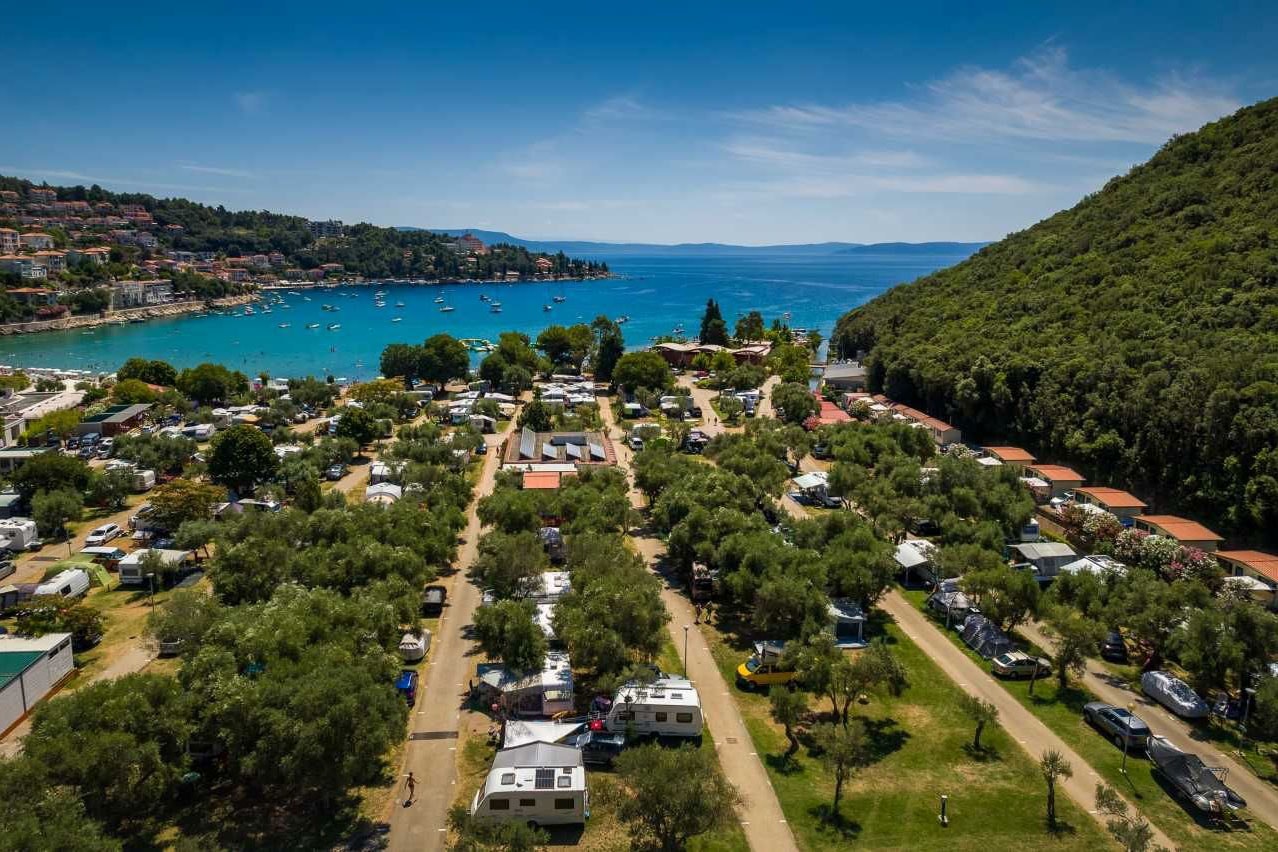 Oliva Camp & Residence