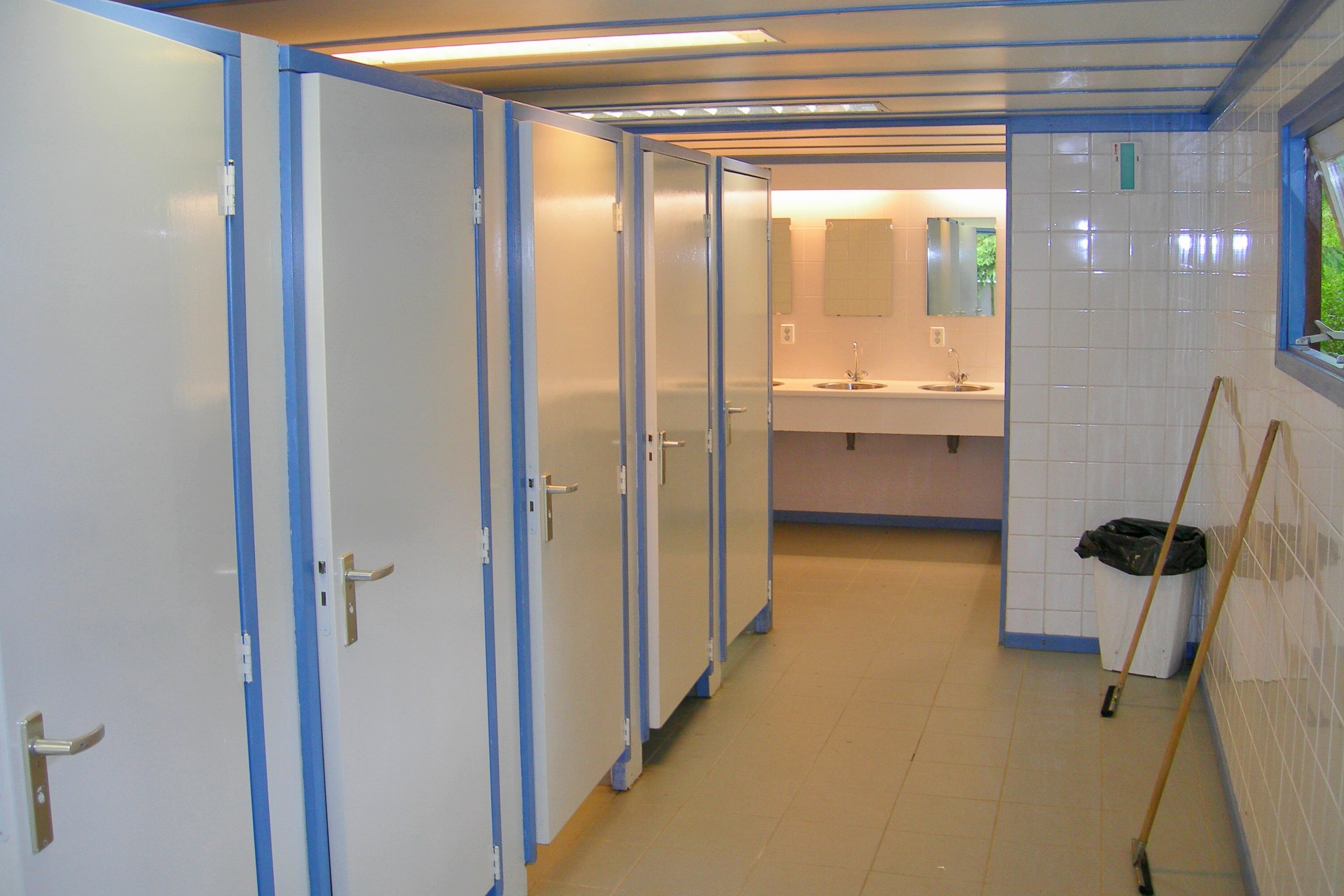 ArdenParks Petite Suisse