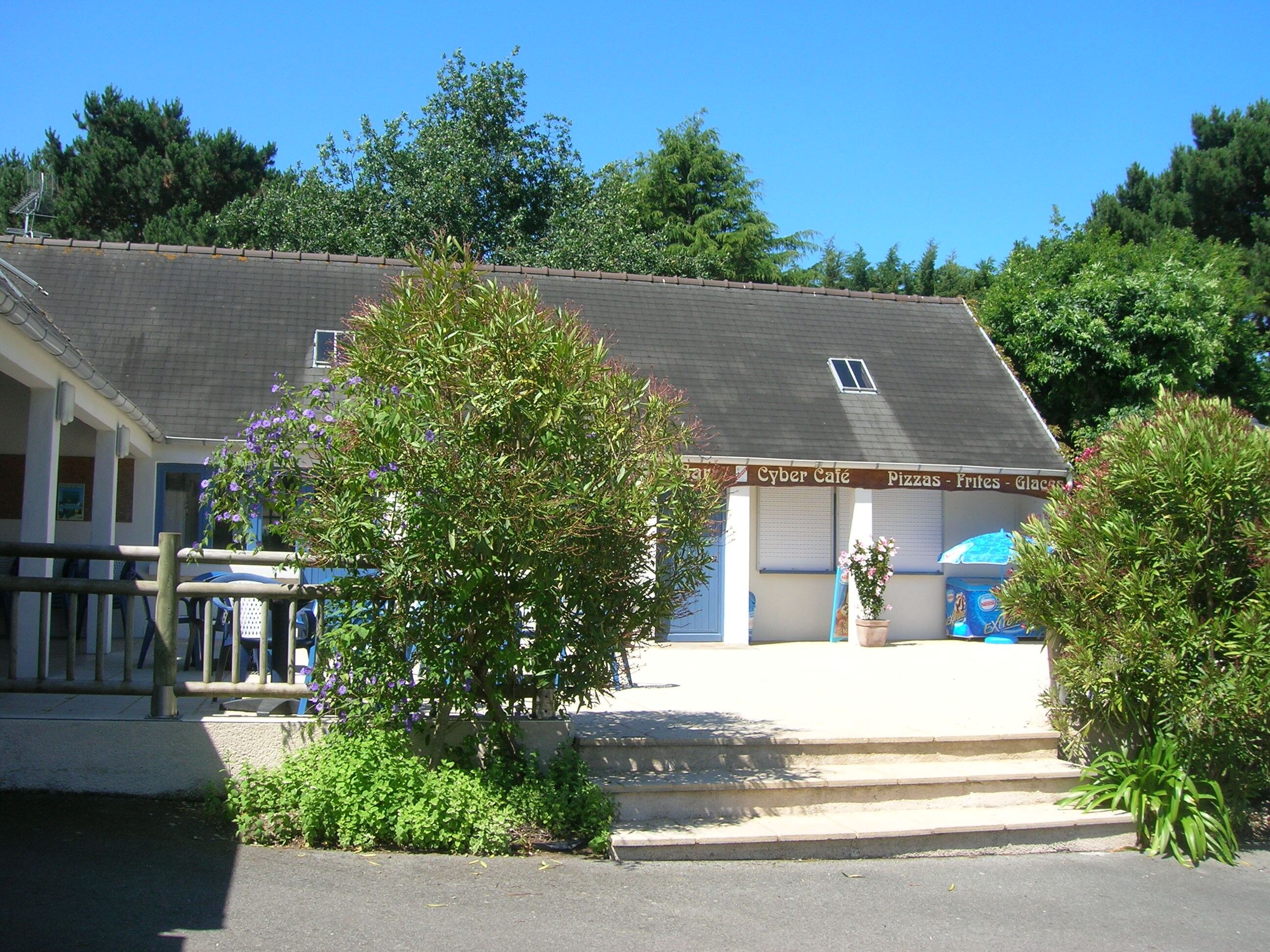 Flower Camping Le Port de la Chaine