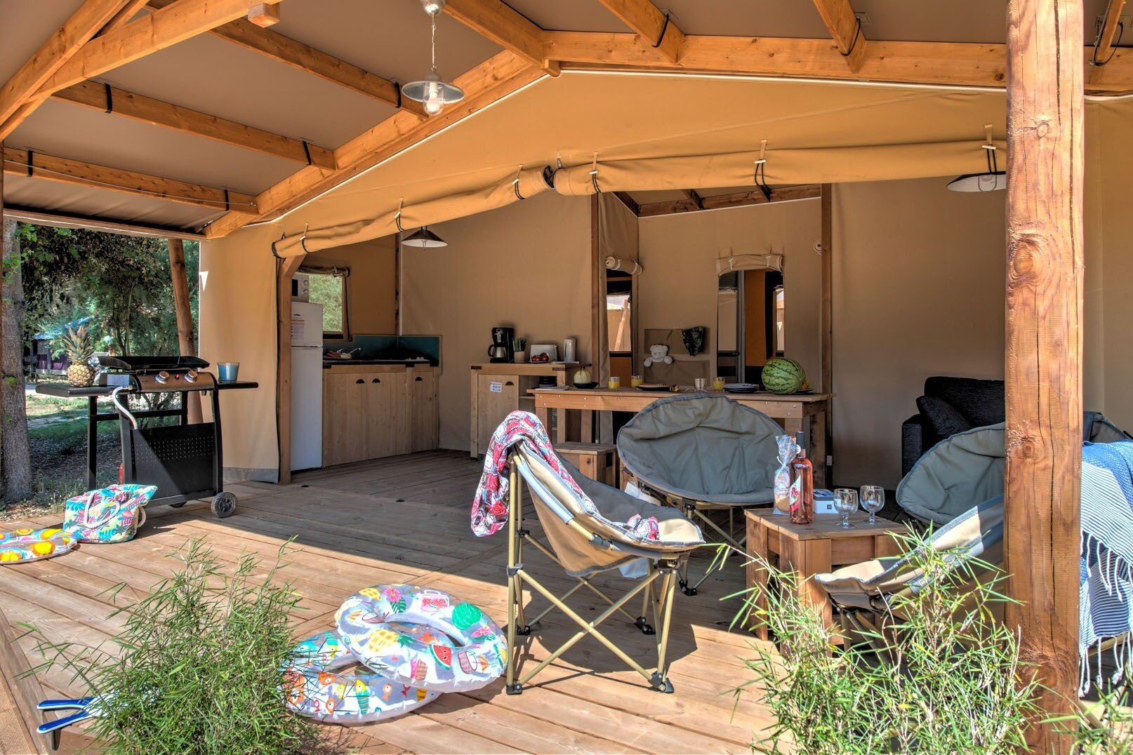 Flower Camping La Davière Plage