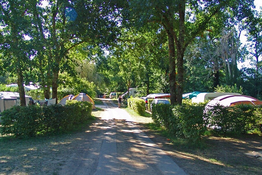 Camping Le Plein Air des Bories