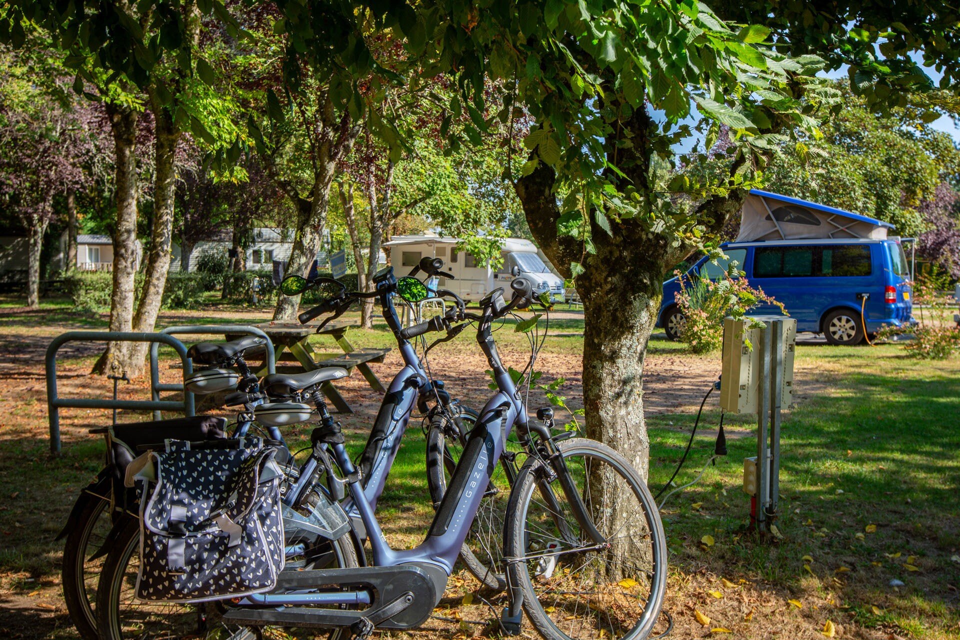 Flower Camping Le Jardin de Sully