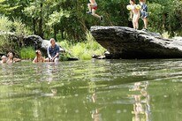 Camping Ushuaia villages Rives d'Olt et Aubrac.