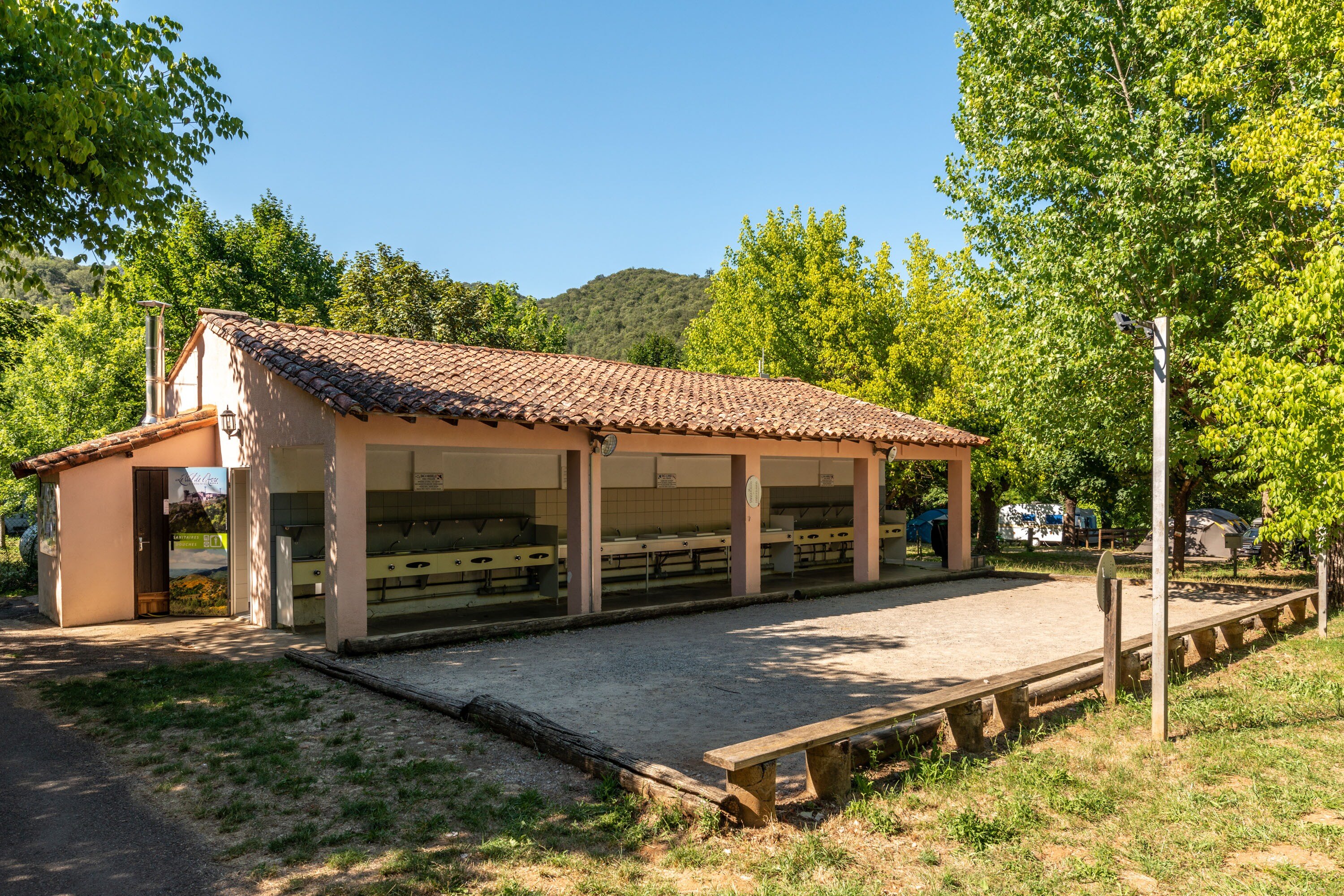 Flower Camping Le Val de l'Arre
