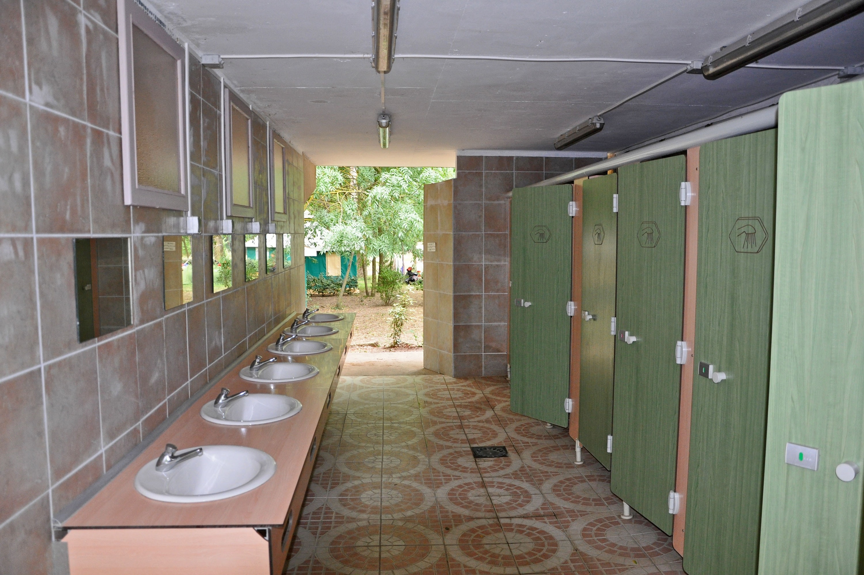 Flower Camping St. Lambert