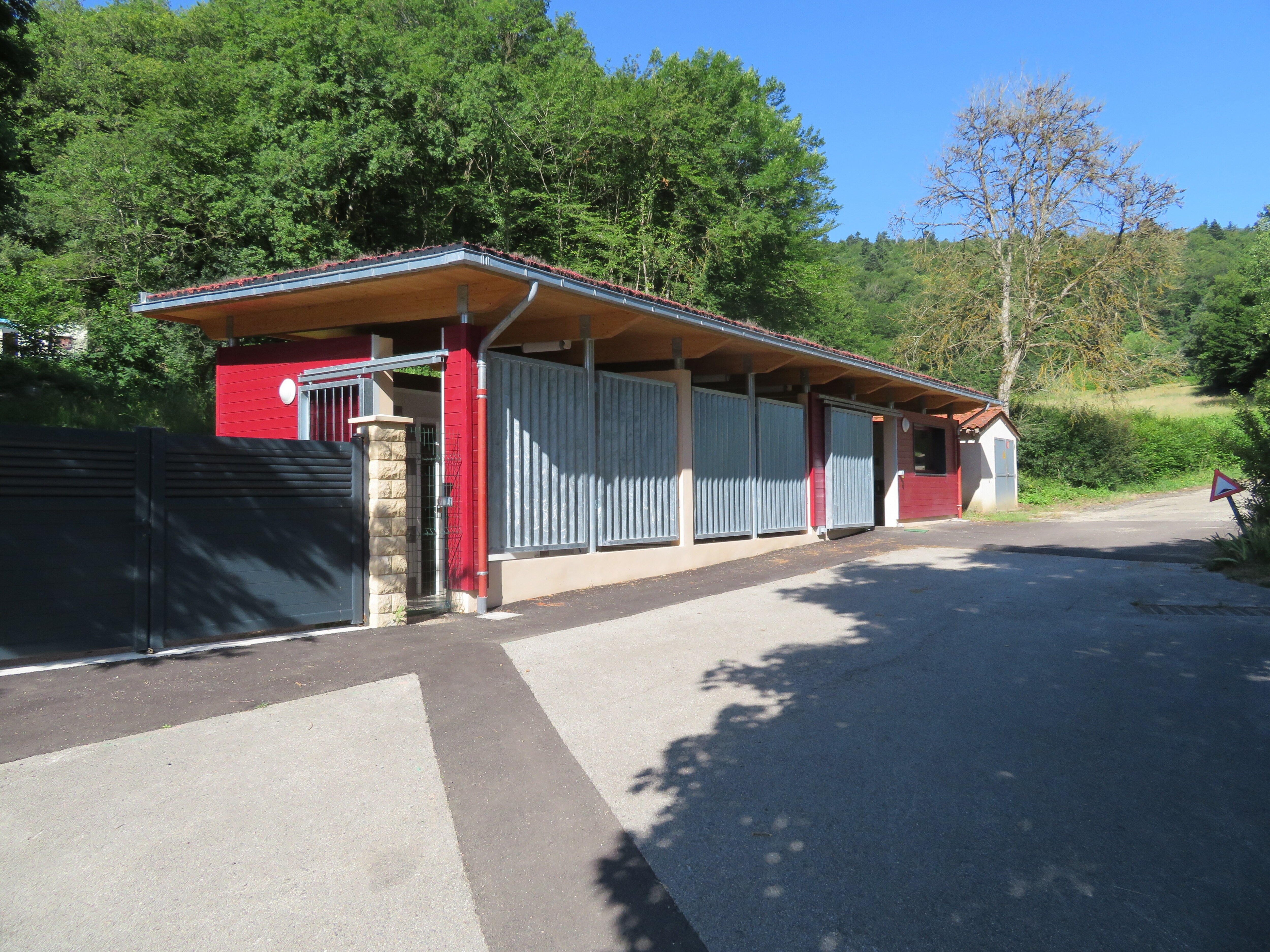 Flower Camping du Lac de Saint-Point Lamartine