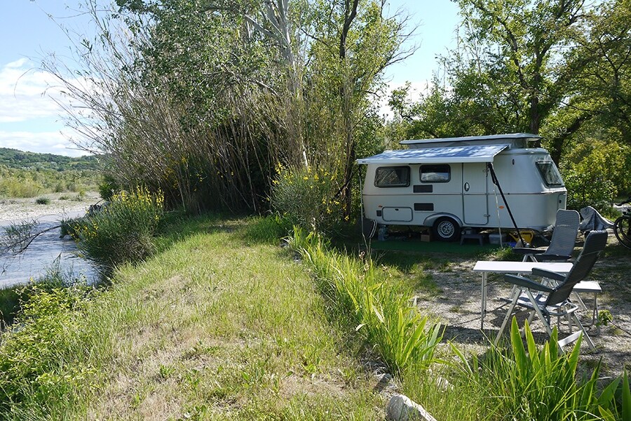Flower Camping Les Rives de l'Aygues