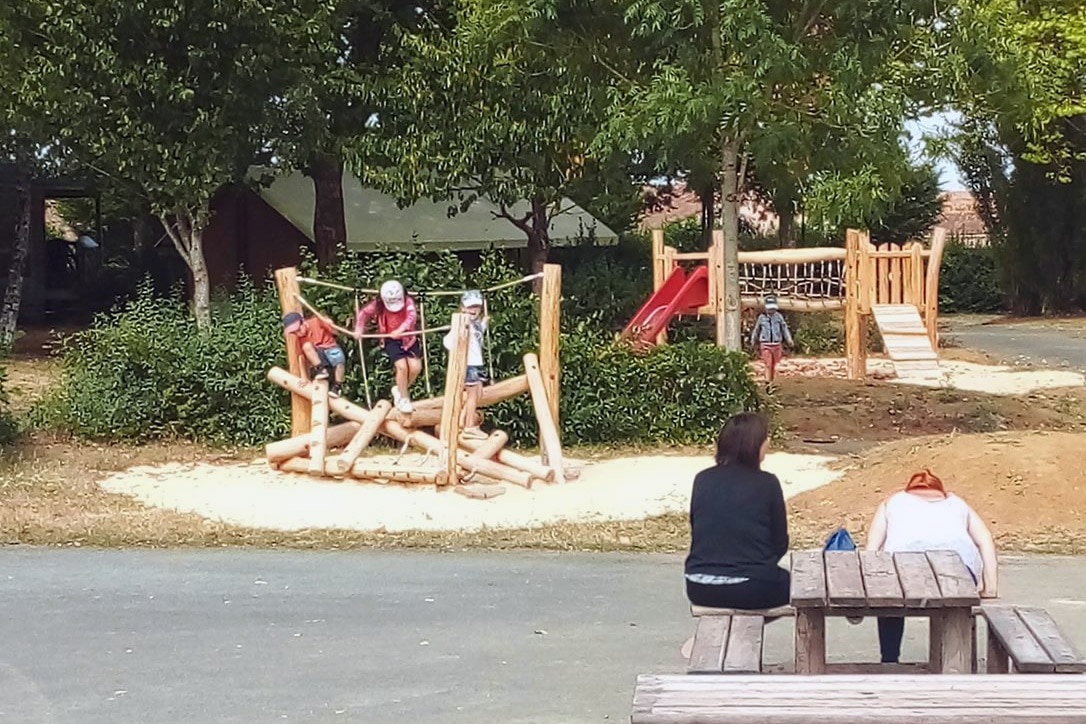 Camping Le Petit Bocage Onlycamp