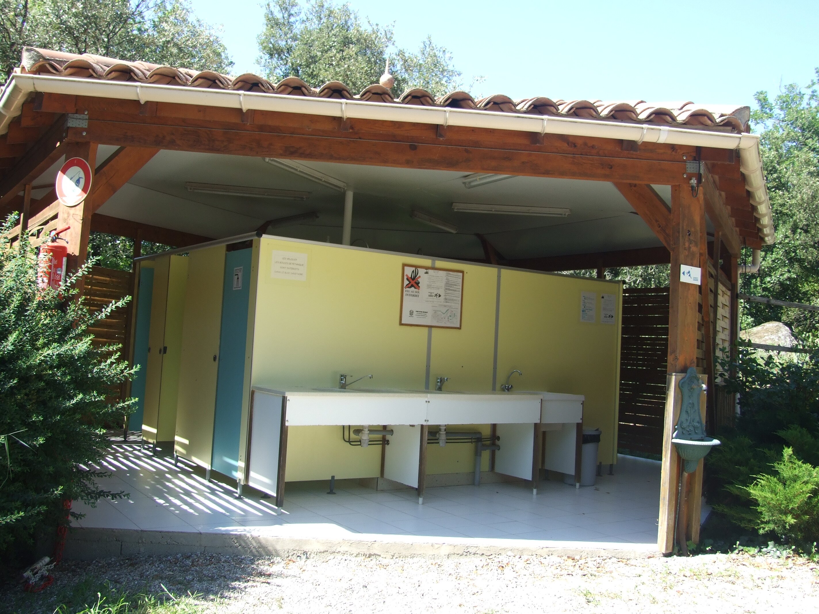 Flower Camping Le Martinet Rouge