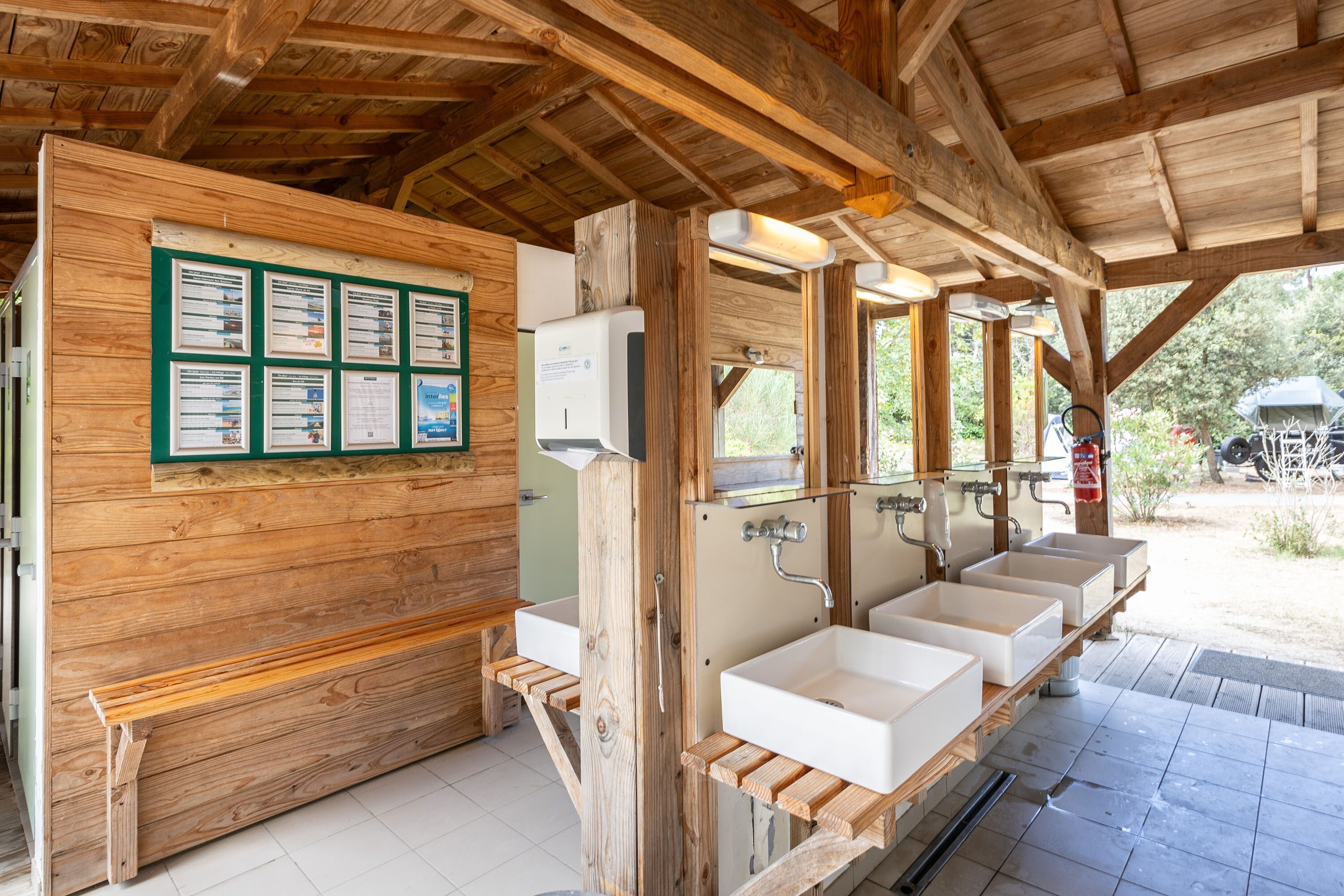 Camping Huttopia Chardons Bleus - Ile de Ré