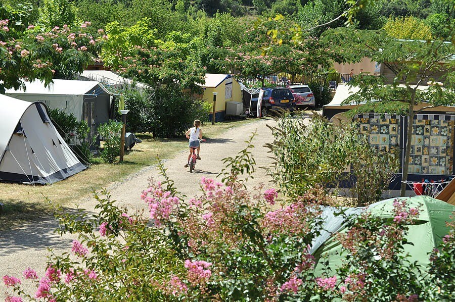 Camping Les Cerisiers du Jaur
